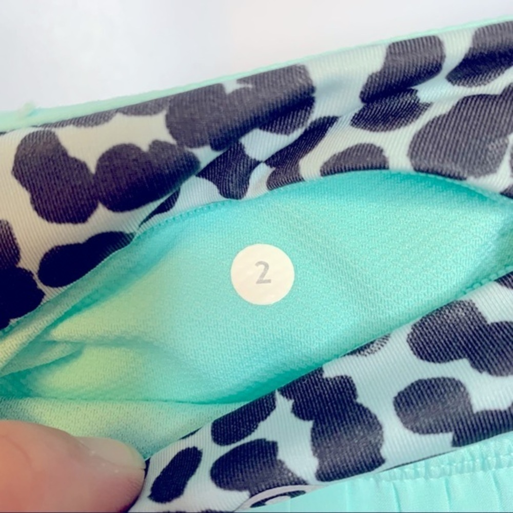 Lululemon Pleat To Street‎ II Teal Blue Spotted Skirt Size 2 - Picture 11 of 13
